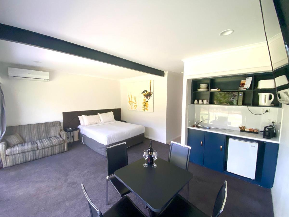 William Macintosh Motor Lodge Naracoorte Dış mekan fotoğraf