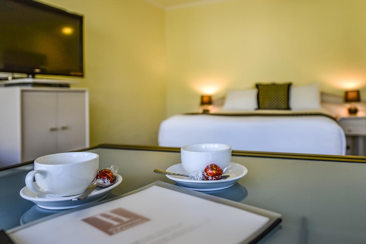 William Macintosh Motor Lodge Naracoorte Dış mekan fotoğraf