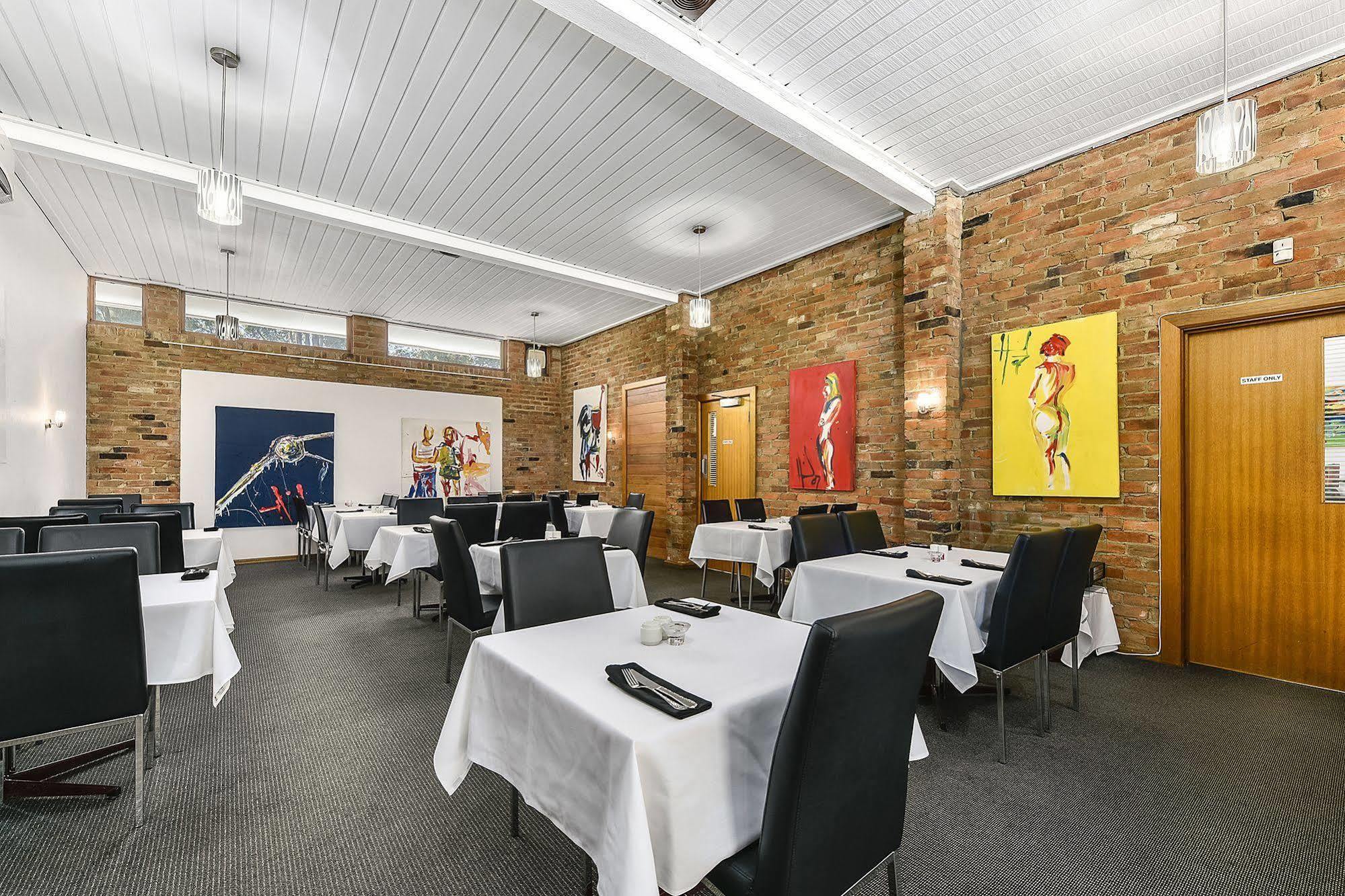 William Macintosh Motor Lodge Naracoorte Dış mekan fotoğraf